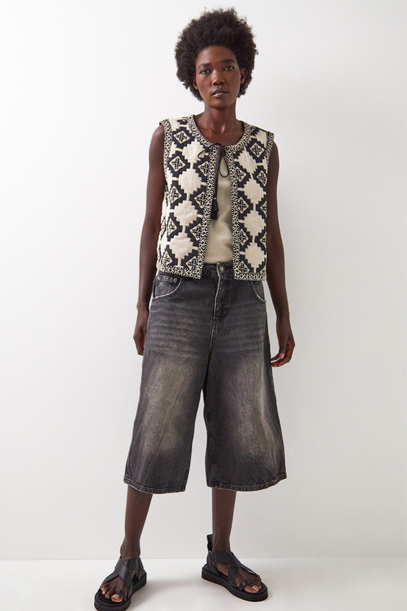 Kaira Monochrome Quilted Gilet