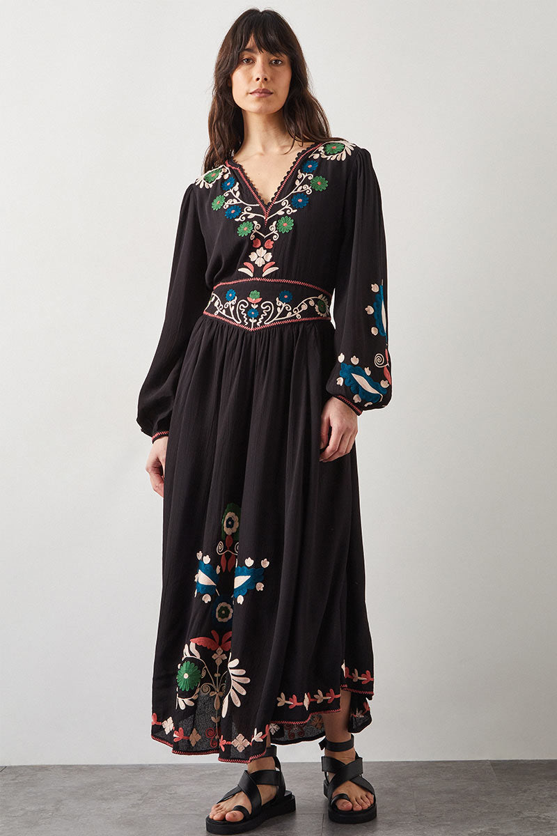 Aurina Floral Embroidered Dress Aurina Floral Embroidered Dress