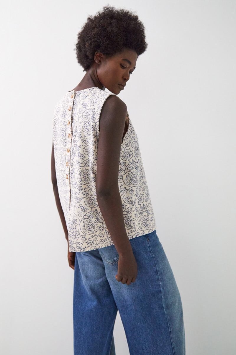 Domi Ivory Denim Sleeveless Shirt