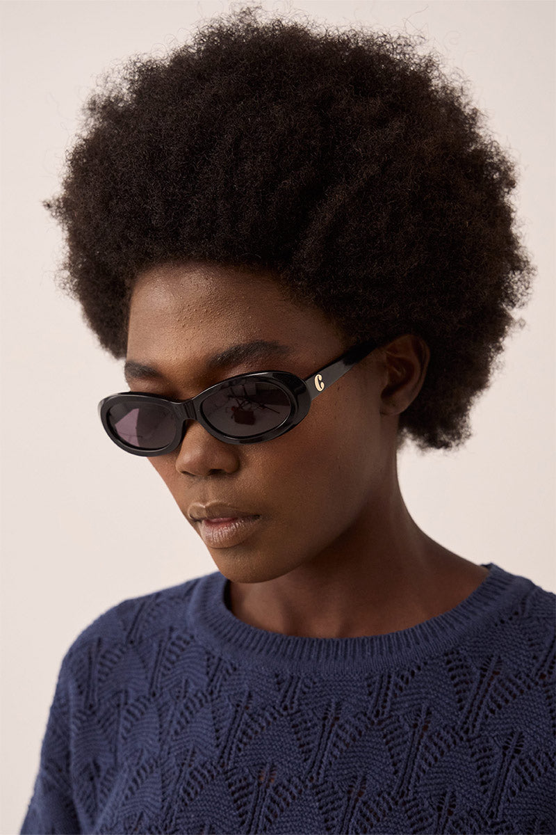 Louis Oval Sunglasses Black